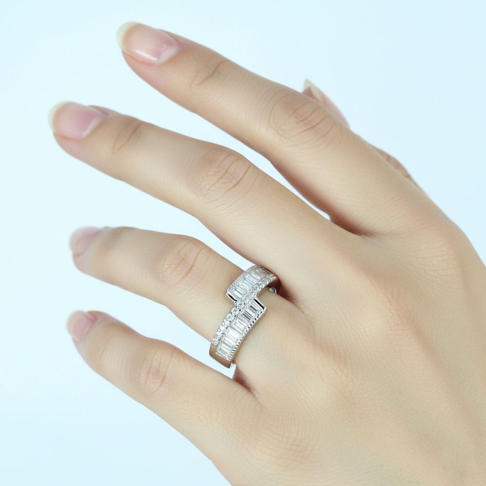Crossover Ring
